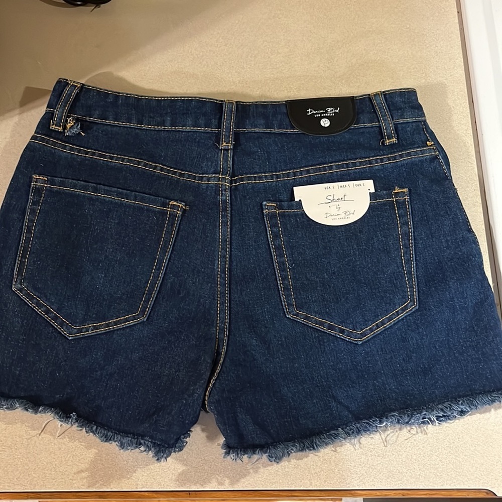Distressed cutoffs with rhinestones NWT - Picture 2 of 7